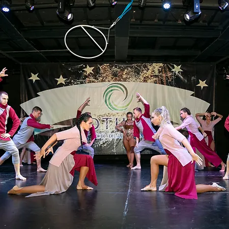 Marvida Family Eco Semesteranläggning (resort) Side